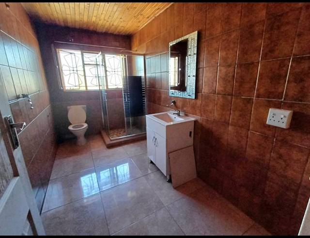 7 BEDROOM HOUSE FOR SALE IN LAUDIUM